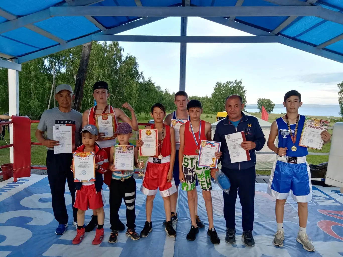 Межмуниципальные турнира по боксу среди юношей, посвященного памяти героев земли Черемховской.